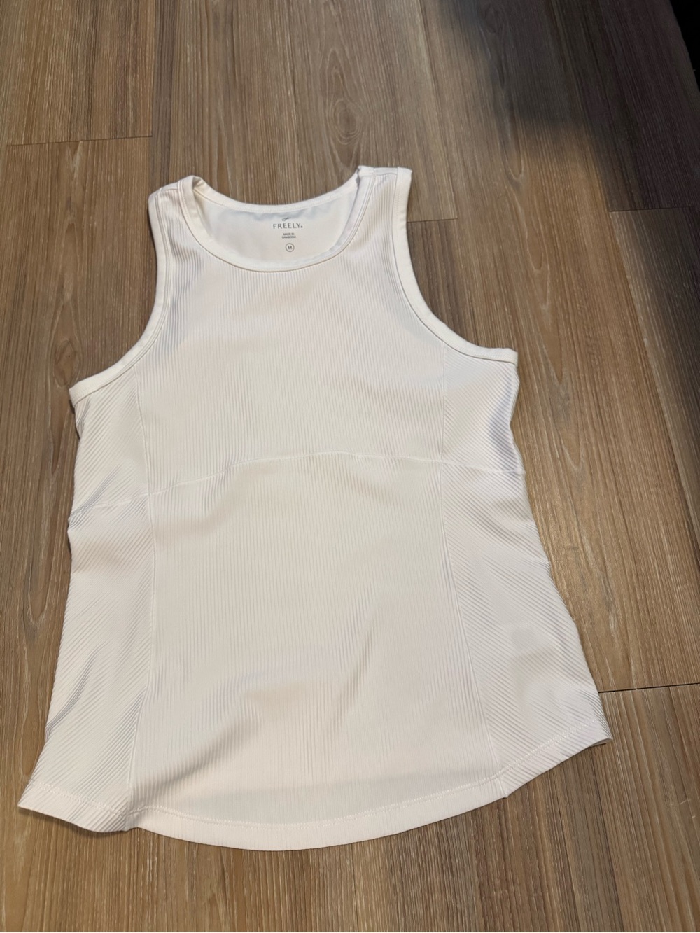 Freely Cream Ribbed Performance Tank Size M - Picture 4 of 6